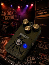 Load image into Gallery viewer, AT-222D2 Distortion 【AKIRA TAKASAKI Signature Pedal】